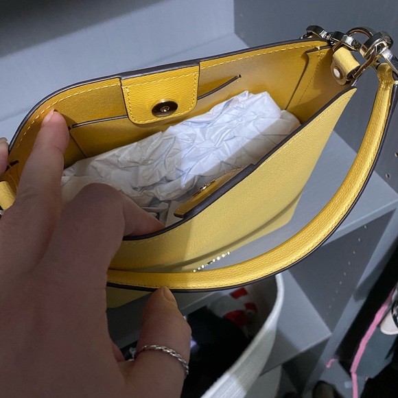 Authentic Kate Spade Daylight Yellow Small Bucket Bag - Picture 10 of 12